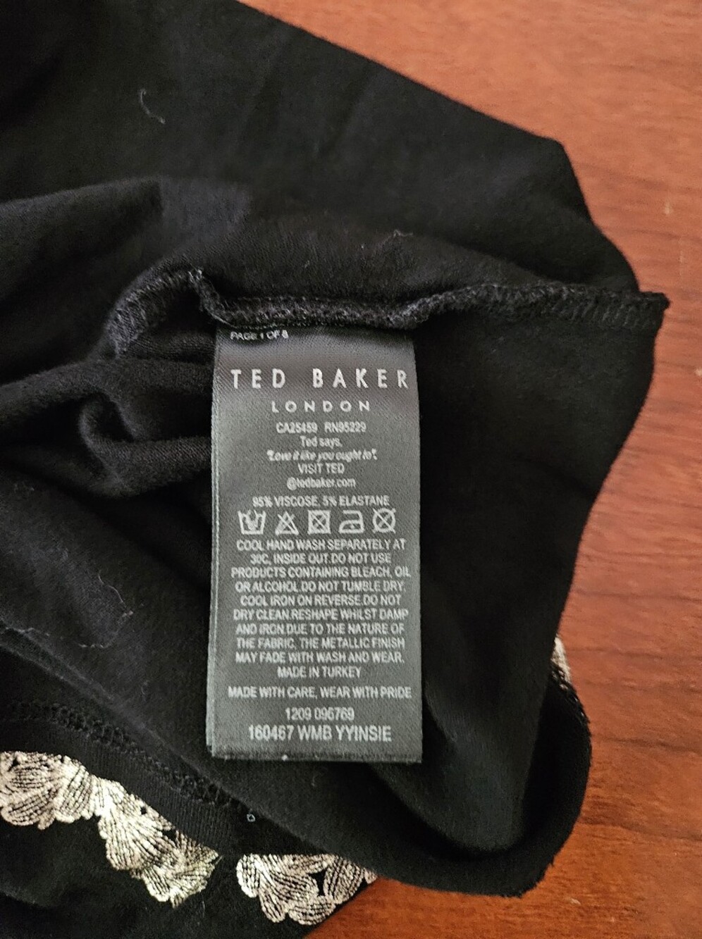 Ted Baker London Joyous Filled Hearts Tee s2 - Picture 8 of 10